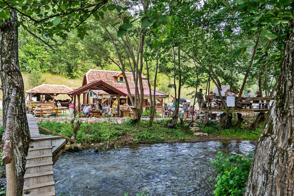 Сеоски туризам „Зиличинаˮ – Туристички рај поред Ракитнице